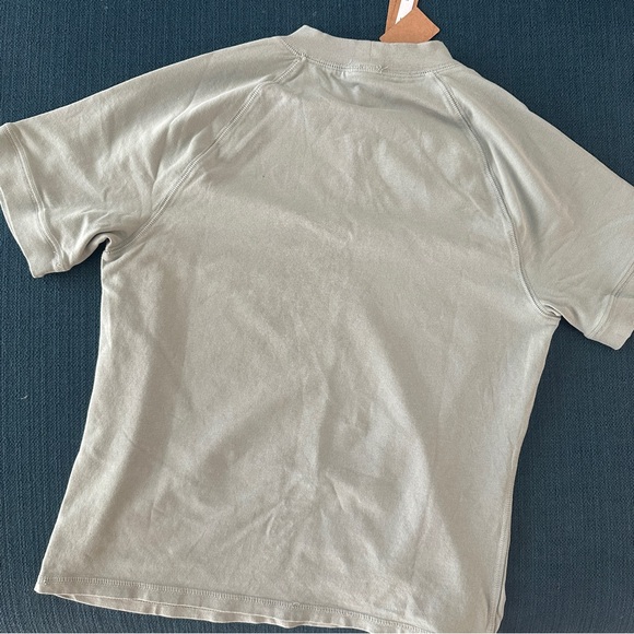 New with tags Skims New Vintage Mock Neck T Shirt Mineral - Picture 5 of 5